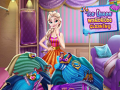 Mchezo Ice Queen Wardrobe Cleaning