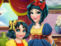 Mchezo Snow White Mommy Real Makeover